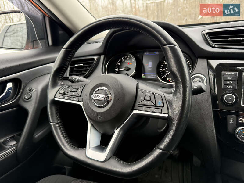 Внедорожник / Кроссовер Nissan Rogue 2019 в Фастове