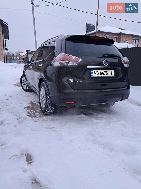 Внедорожник / Кроссовер Nissan Rogue 2015 в Виннице