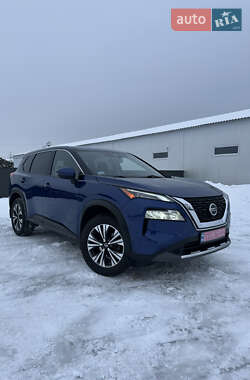 Внедорожник / Кроссовер Nissan Rogue 2021 в Ивано-Франковске