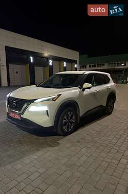 Внедорожник / Кроссовер Nissan Rogue 2021 в Вознесенске