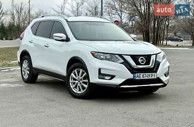 Внедорожник / Кроссовер Nissan Rogue 2017 в Днепре