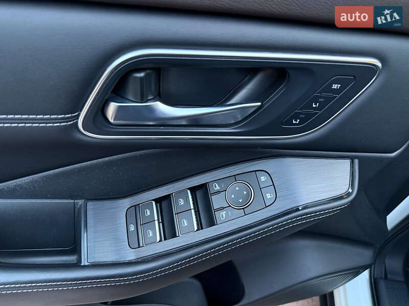 Внедорожник / Кроссовер Nissan Rogue 2020 в Днепре