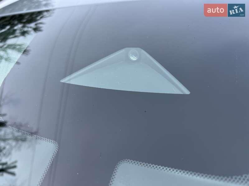 Внедорожник / Кроссовер Nissan Rogue 2023 в Киеве