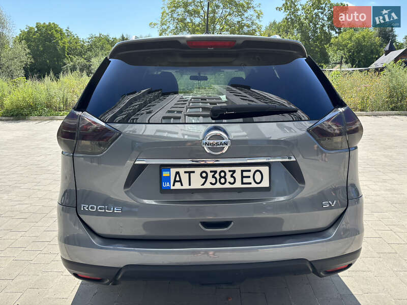 Внедорожник / Кроссовер Nissan Rogue 2016 в Ивано-Франковске