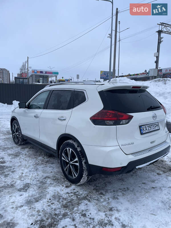 Внедорожник / Кроссовер Nissan Rogue 2019 в Киеве