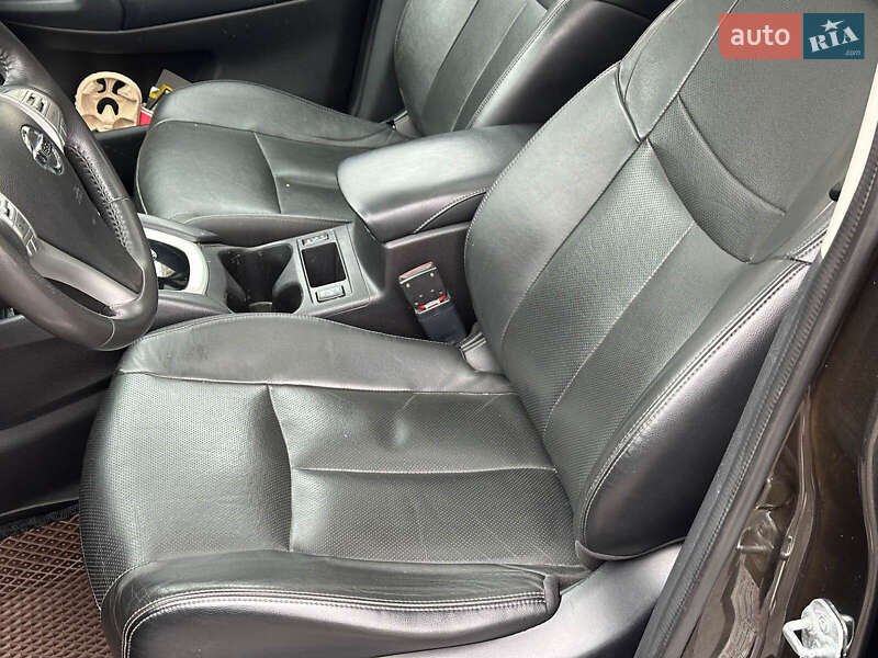 Внедорожник / Кроссовер Nissan Rogue 2014 в Одессе