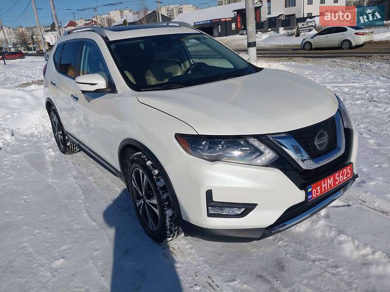 Внедорожник / Кроссовер Nissan Rogue 2018 в Киеве фото 2 Внедорожник / Кроссовер Nissan Rogue 2018 в Киеве