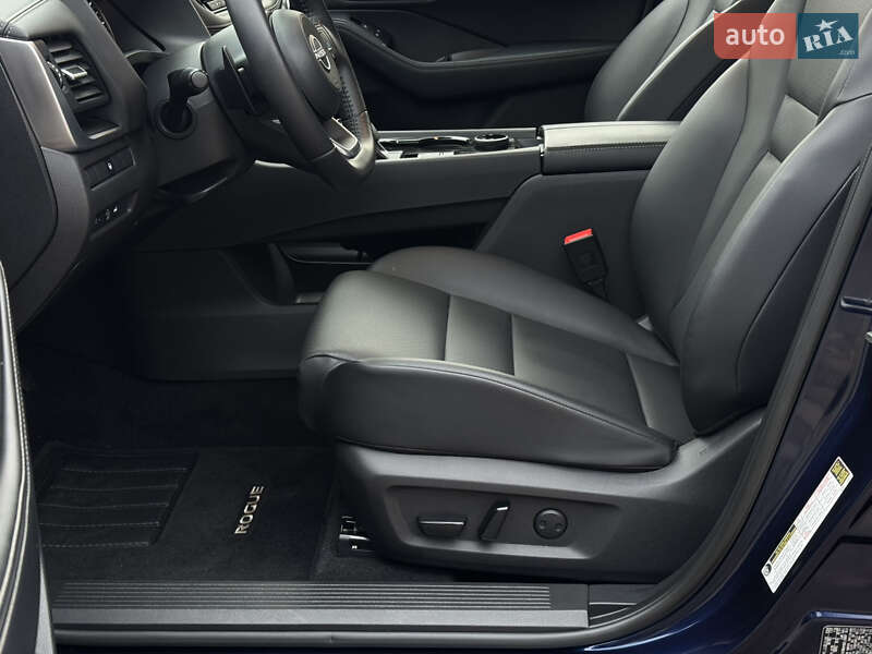 Внедорожник / Кроссовер Nissan Rogue 2024 в Мукачево