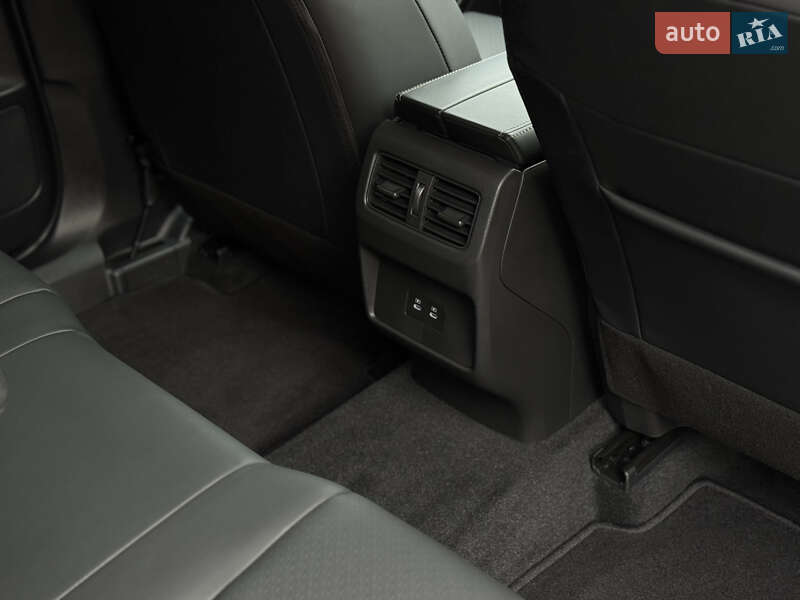 Внедорожник / Кроссовер Nissan Rogue 2024 в Мукачево