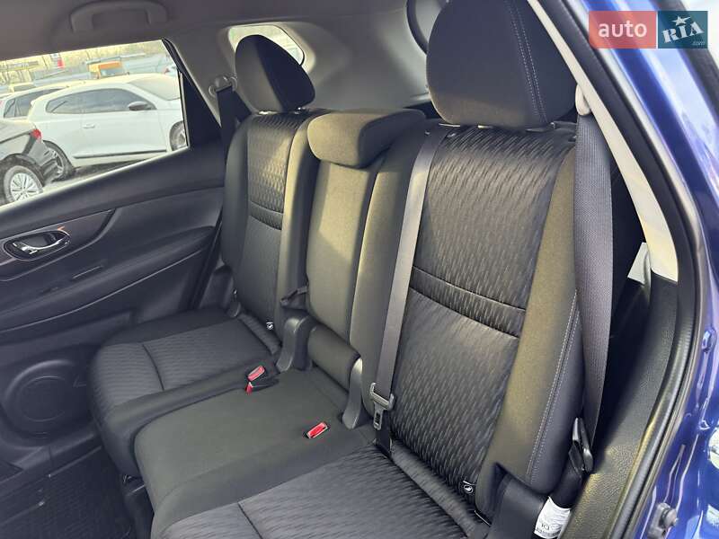 Внедорожник / Кроссовер Nissan Rogue 2019 в Кропивницком