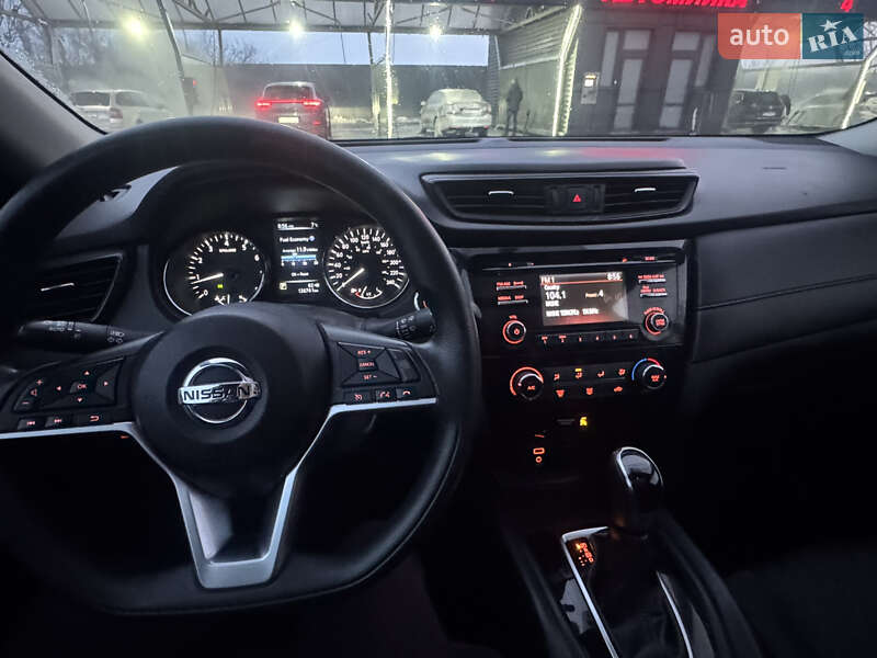 Внедорожник / Кроссовер Nissan Rogue 2017 в Тернополе фото 14 Внедорожник / Кроссовер Nissan Rogue 2017 в Тернополе
