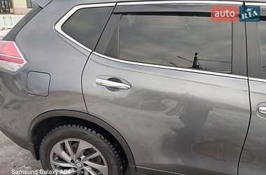 Внедорожник / Кроссовер Nissan Rogue 2016 в Ивано-Франковске