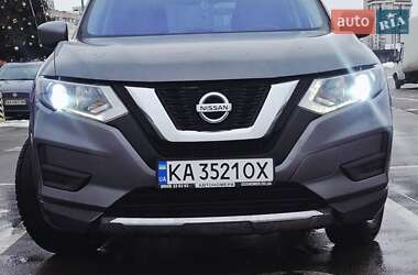Внедорожник / Кроссовер Nissan Rogue 2017 в Киеве