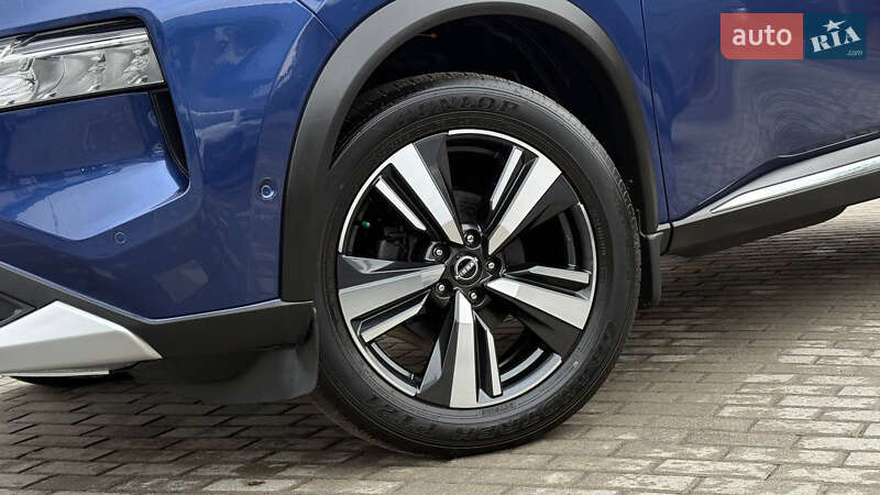 Внедорожник / Кроссовер Nissan Rogue 2023 в Дрогобыче