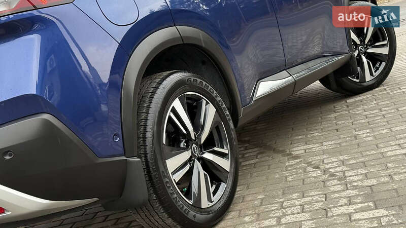 Внедорожник / Кроссовер Nissan Rogue 2023 в Дрогобыче