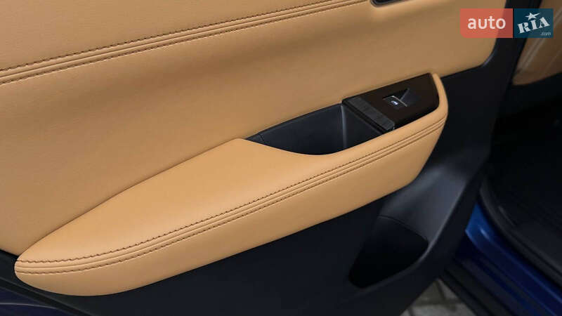 Внедорожник / Кроссовер Nissan Rogue 2023 в Дрогобыче