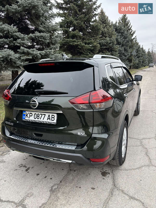 Внедорожник / Кроссовер Nissan Rogue 2018 в Запорожье