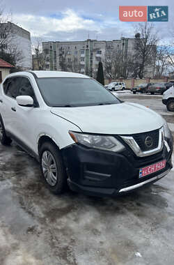 Позашляховик / Кросовер Nissan Rogue 2017 в Львові