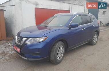 Внедорожник / Кроссовер Nissan Rogue 2016 в Кременчуге