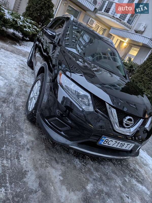 Внедорожник / Кроссовер Nissan Rogue 2014 в Львове