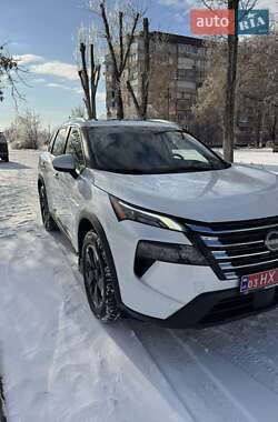 Позашляховик / Кросовер Nissan Rogue 2024 в Кривому Розі