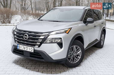 Позашляховик / Кросовер Nissan Rogue 2024 в Києві