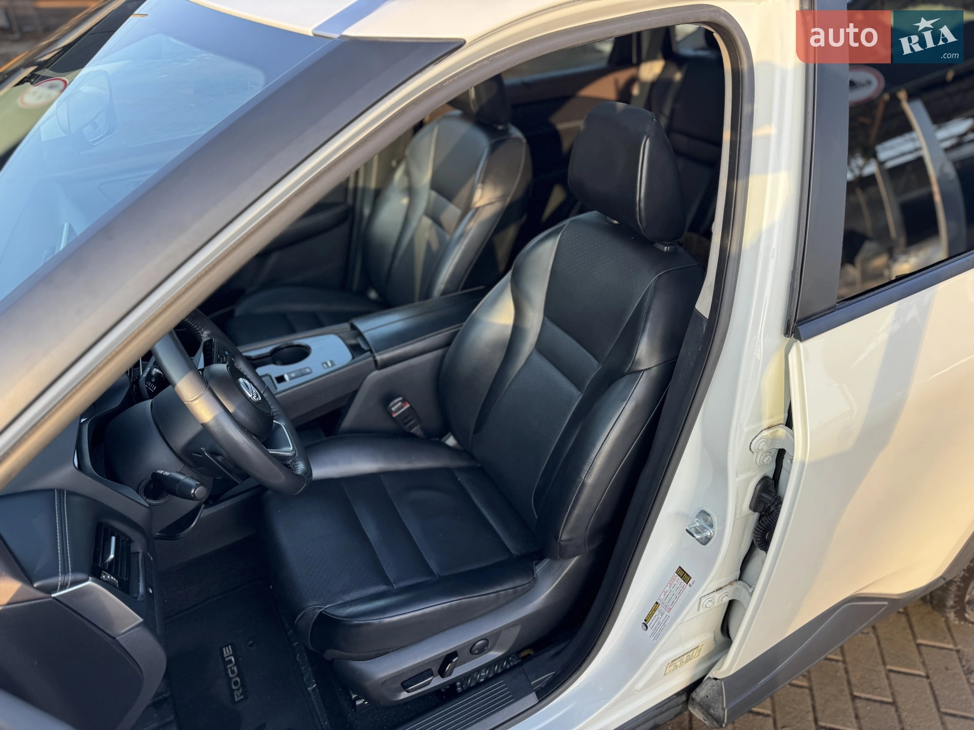 2022 Nissan Rogue - мініатюра 17