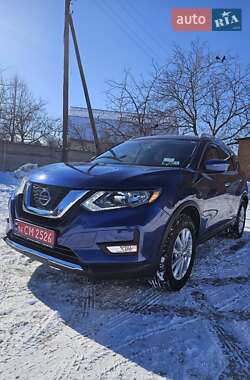 Внедорожник / Кроссовер Nissan Rogue 2019 в Казатине