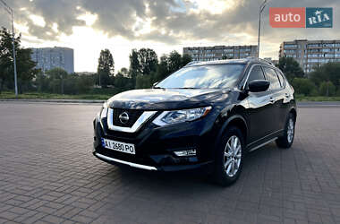 Позашляховик / Кросовер Nissan Rogue 2017 в Києві