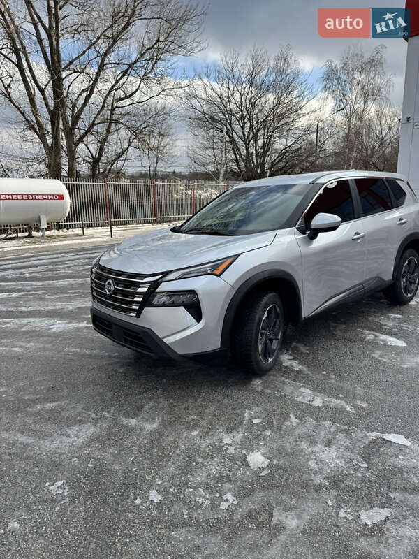 Внедорожник / Кроссовер Nissan Rogue 2024 в Днепре