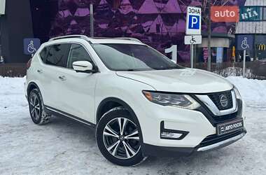 Внедорожник / Кроссовер Nissan Rogue 2018 в Киеве