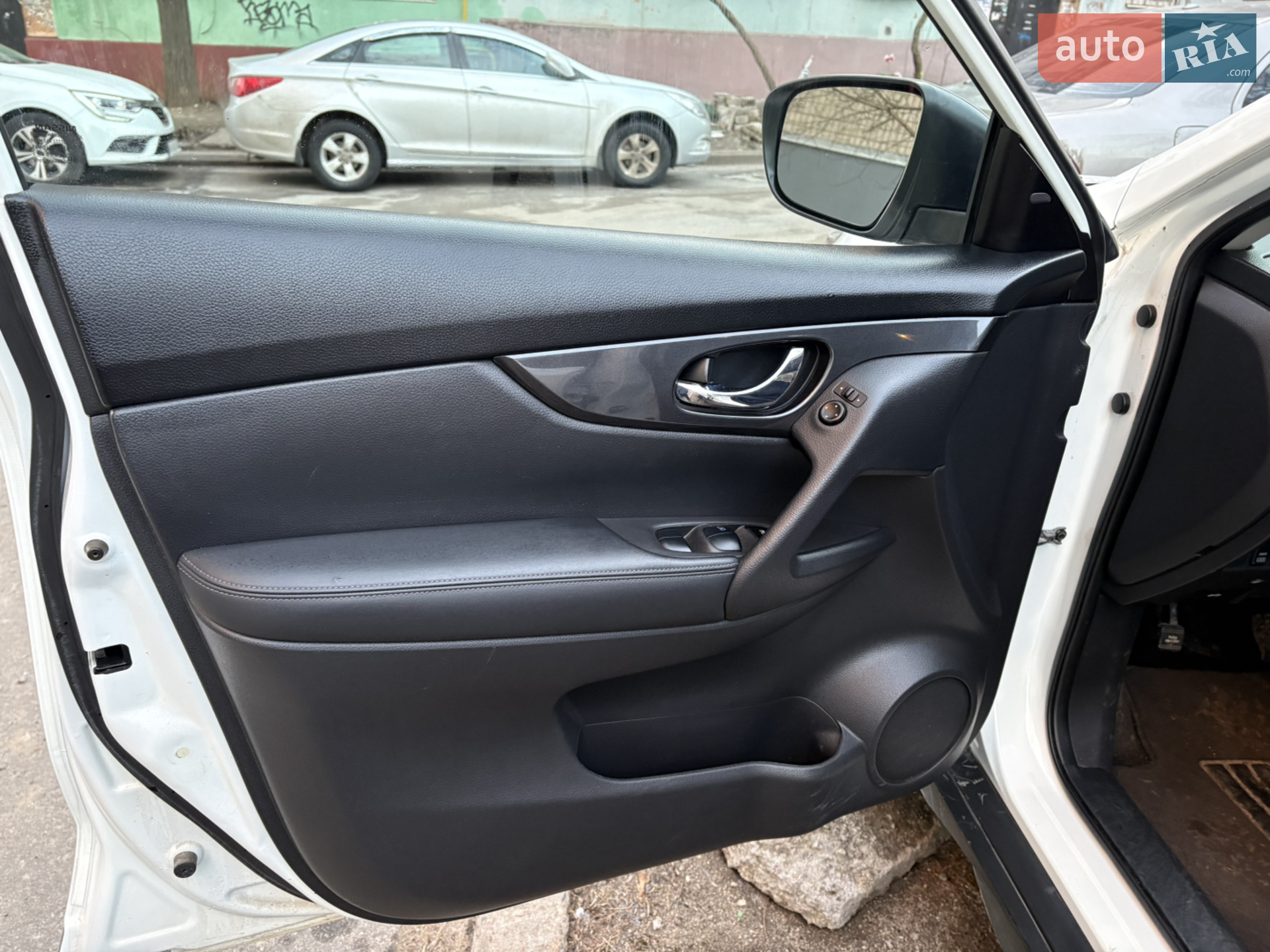 2019 Nissan Rogue - мініатюра 11