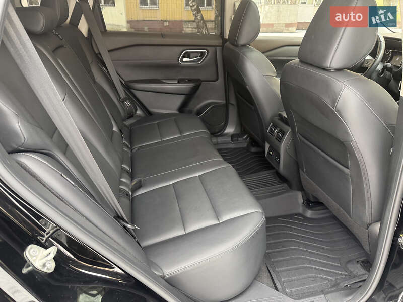 Внедорожник / Кроссовер Nissan Rogue 2021 в Днепре