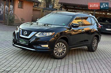 Внедорожник / Кроссовер Nissan Rogue 2018 в Мукачево