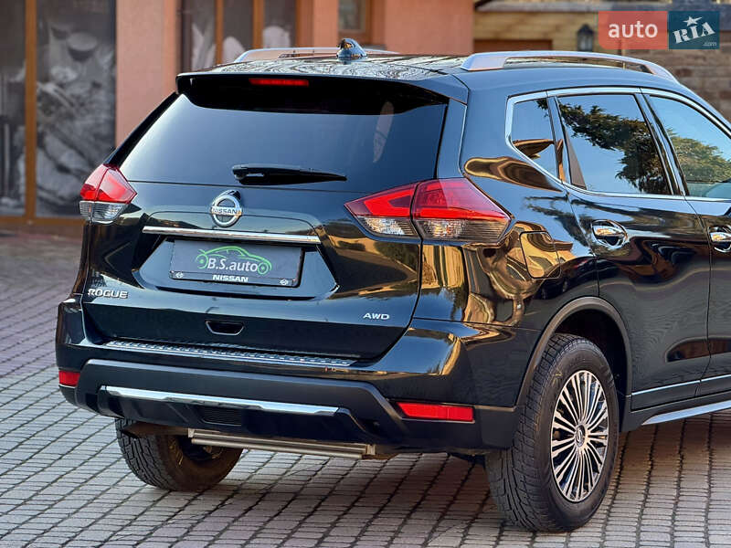 Внедорожник / Кроссовер Nissan Rogue 2018 в Мукачево