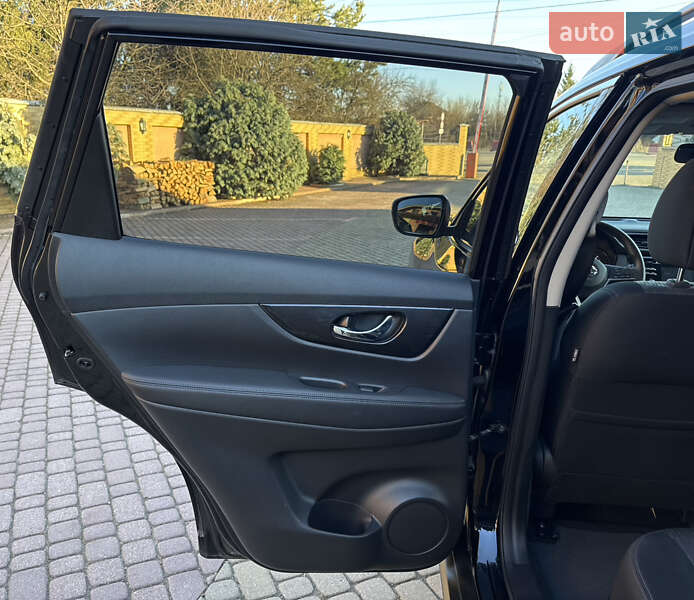 Внедорожник / Кроссовер Nissan Rogue 2018 в Мукачево