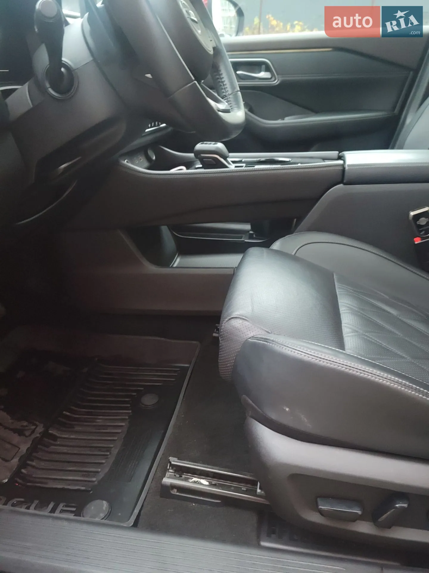 2020 Nissan Rogue - мініатюра 21