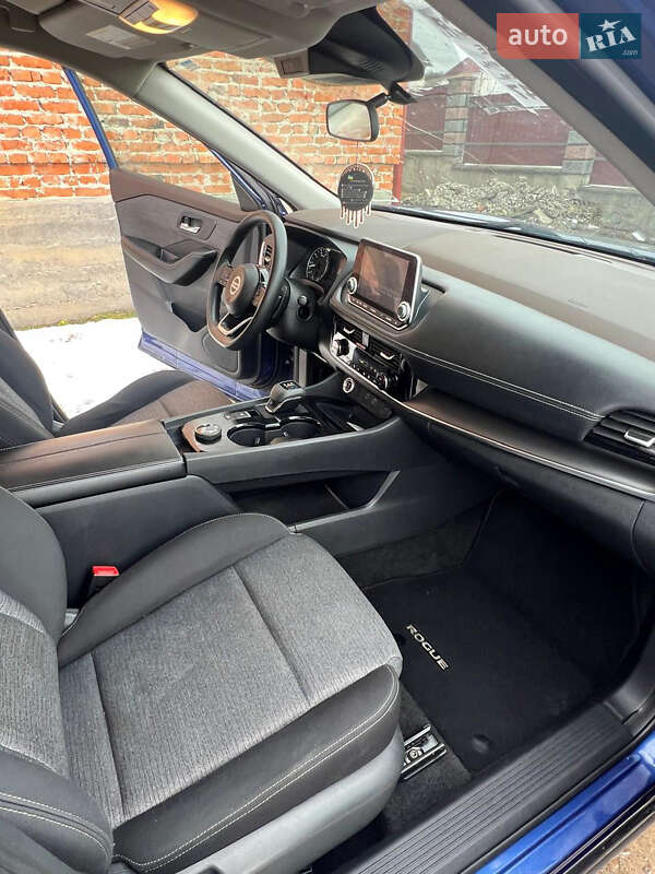 Внедорожник / Кроссовер Nissan Rogue 2020 в Бучаче