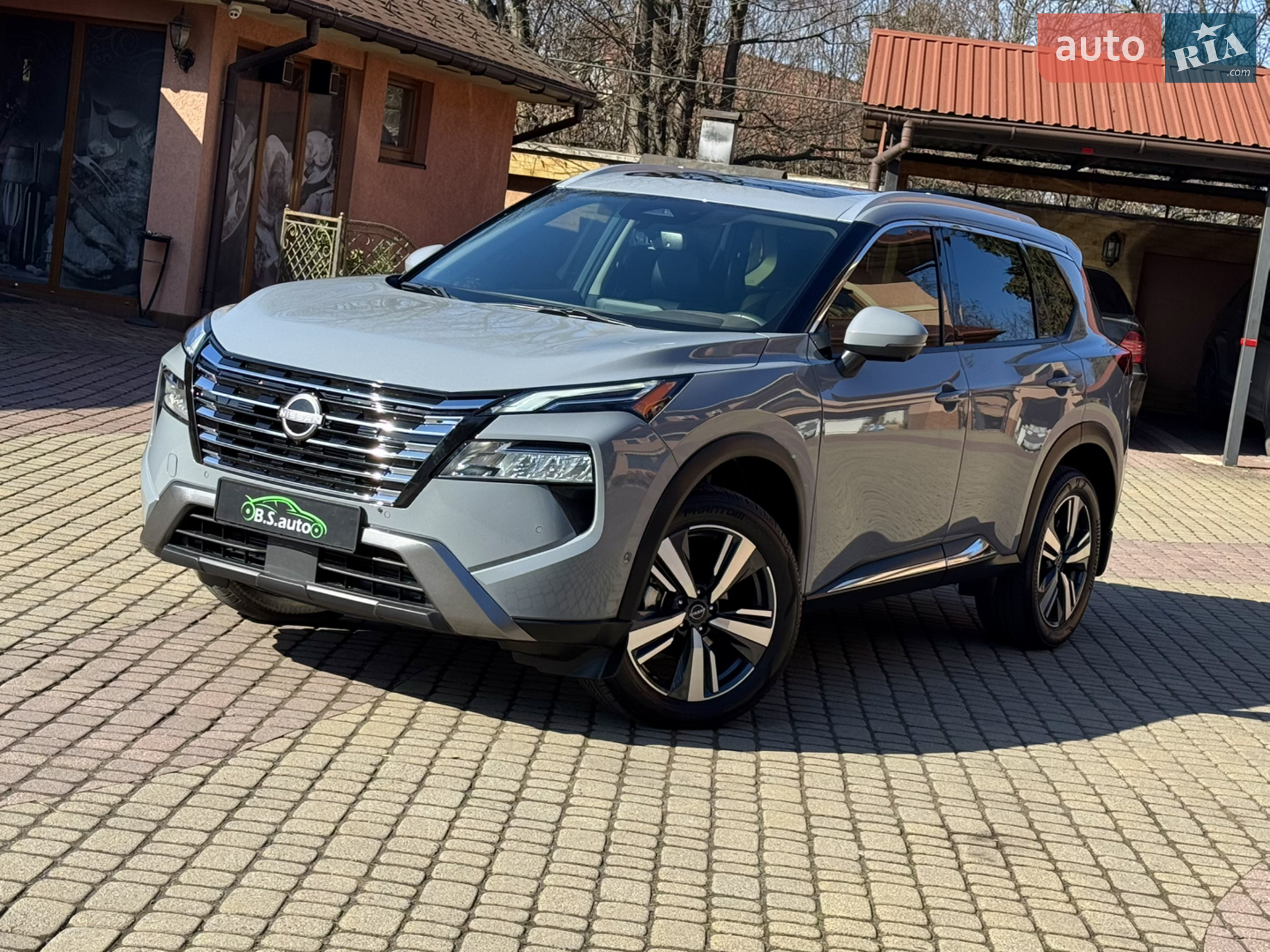 2023 Nissan Rogue - фото 1