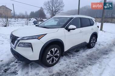 Позашляховик / Кросовер Nissan Rogue 2021 в Івано-Франківську