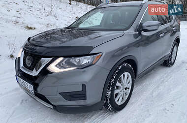 Внедорожник / Кроссовер Nissan Rogue 2019 в Киеве