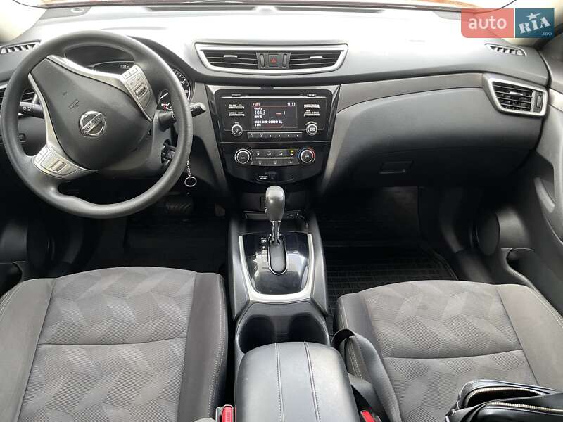 Внедорожник / Кроссовер Nissan Rogue 2014 в Чернигове