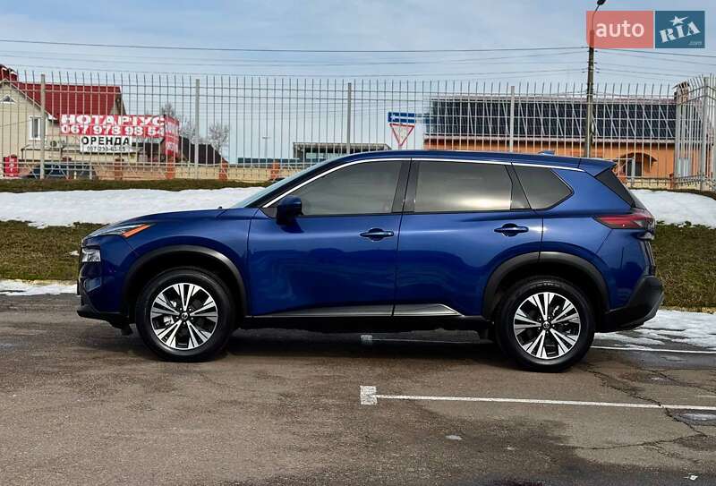 Внедорожник / Кроссовер Nissan Rogue 2021 в Киеве