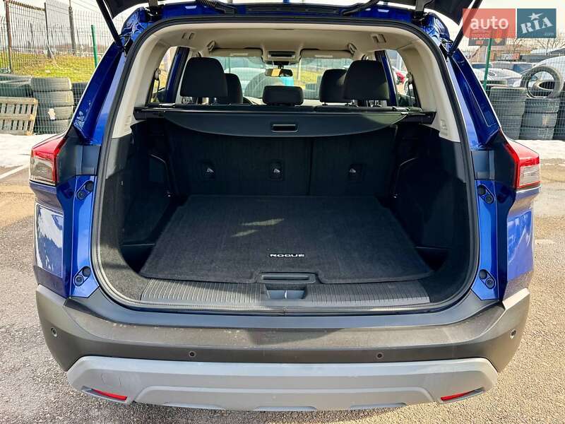 Внедорожник / Кроссовер Nissan Rogue 2021 в Киеве