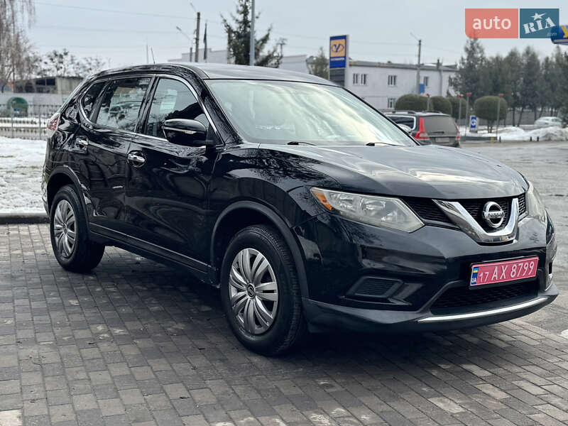 Позашляховик / Кросовер Nissan Rogue 2015 в Лубнах