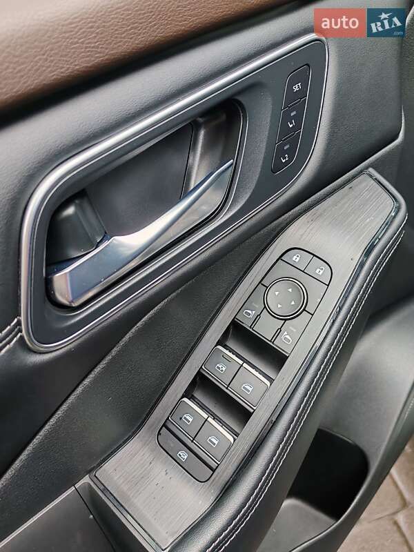 Внедорожник / Кроссовер Nissan Rogue 2020 в Киеве