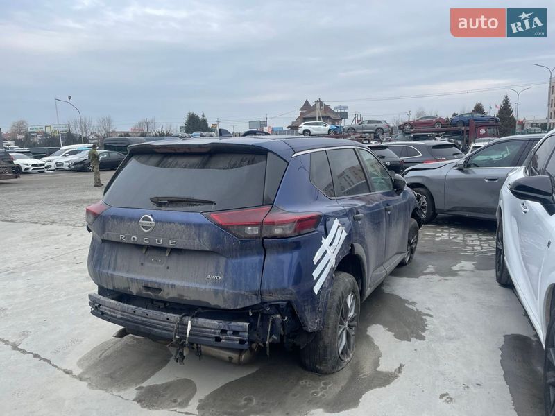 Внедорожник / Кроссовер Nissan Rogue 2021 в Львове