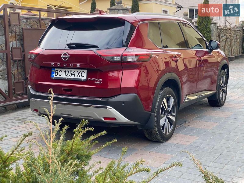 Внедорожник / Кроссовер Nissan Rogue 2023 в Дрогобыче