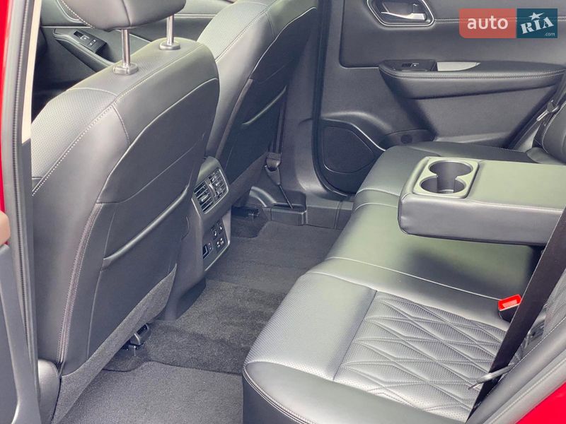 Внедорожник / Кроссовер Nissan Rogue 2023 в Дрогобыче