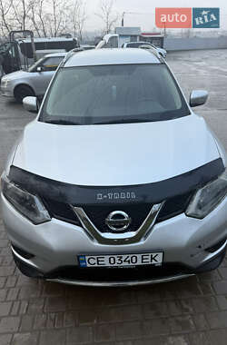 Позашляховик / Кросовер Nissan Rogue 2015 в Чернівцях